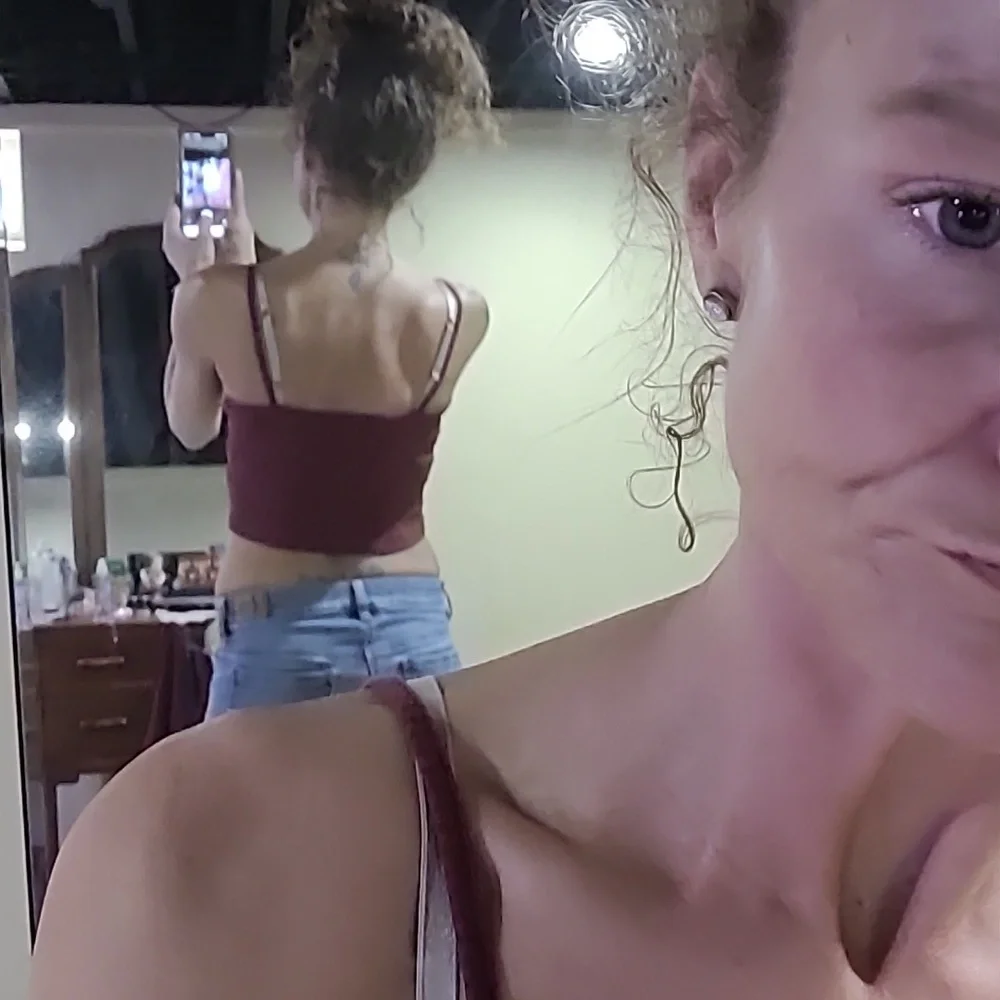 Tanktop - Picture 2 of 2
